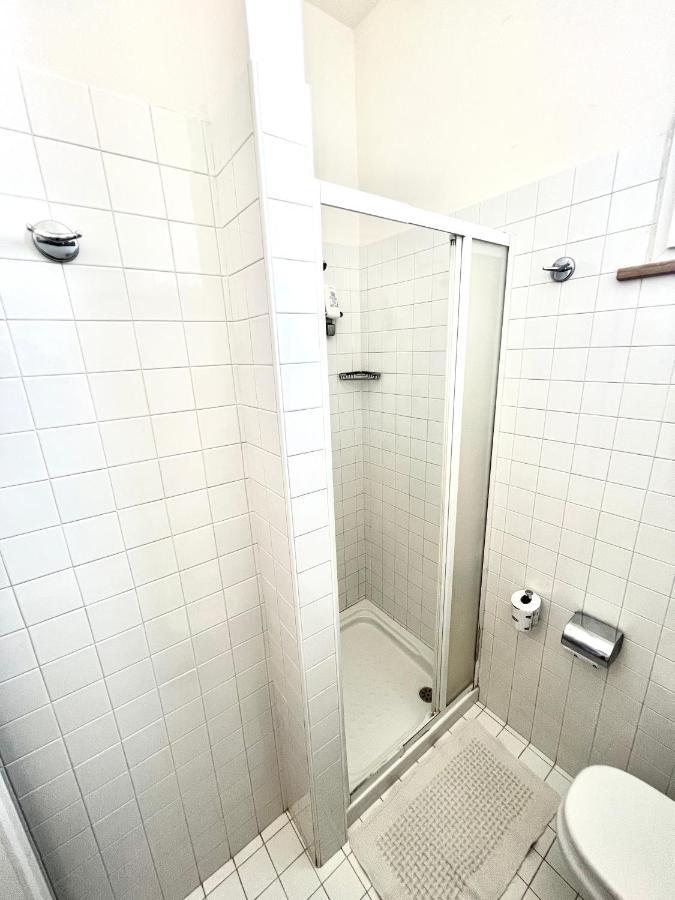 Hotel B&B Montecarlo ミラノ・マリッティマ エクステリア 写真