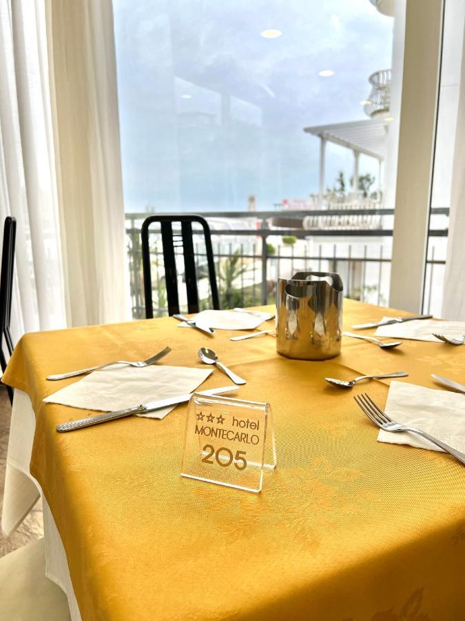 Hotel B&B Montecarlo ミラノ・マリッティマ エクステリア 写真
